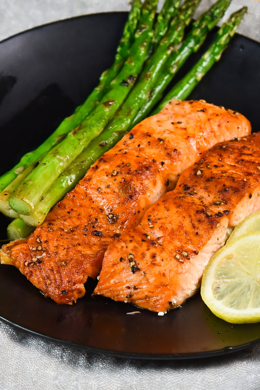 Grilled Salmon with Asparagus by Turbo E Outdoor Grill